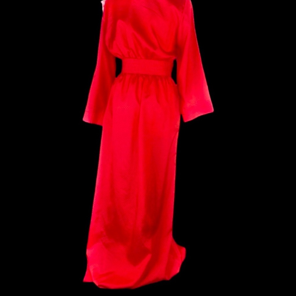 Authentic Vintage late 1940’s Robe
Movie Star Glam Red Kimono - Picture 4 of 9